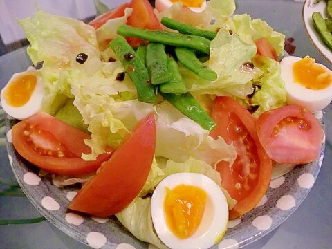 インゲン・トマト・茹で卵のサラダ